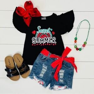 Boutique Adorable SWEET SUMMER DENIM SHORT SET with matching tie belt in size 2